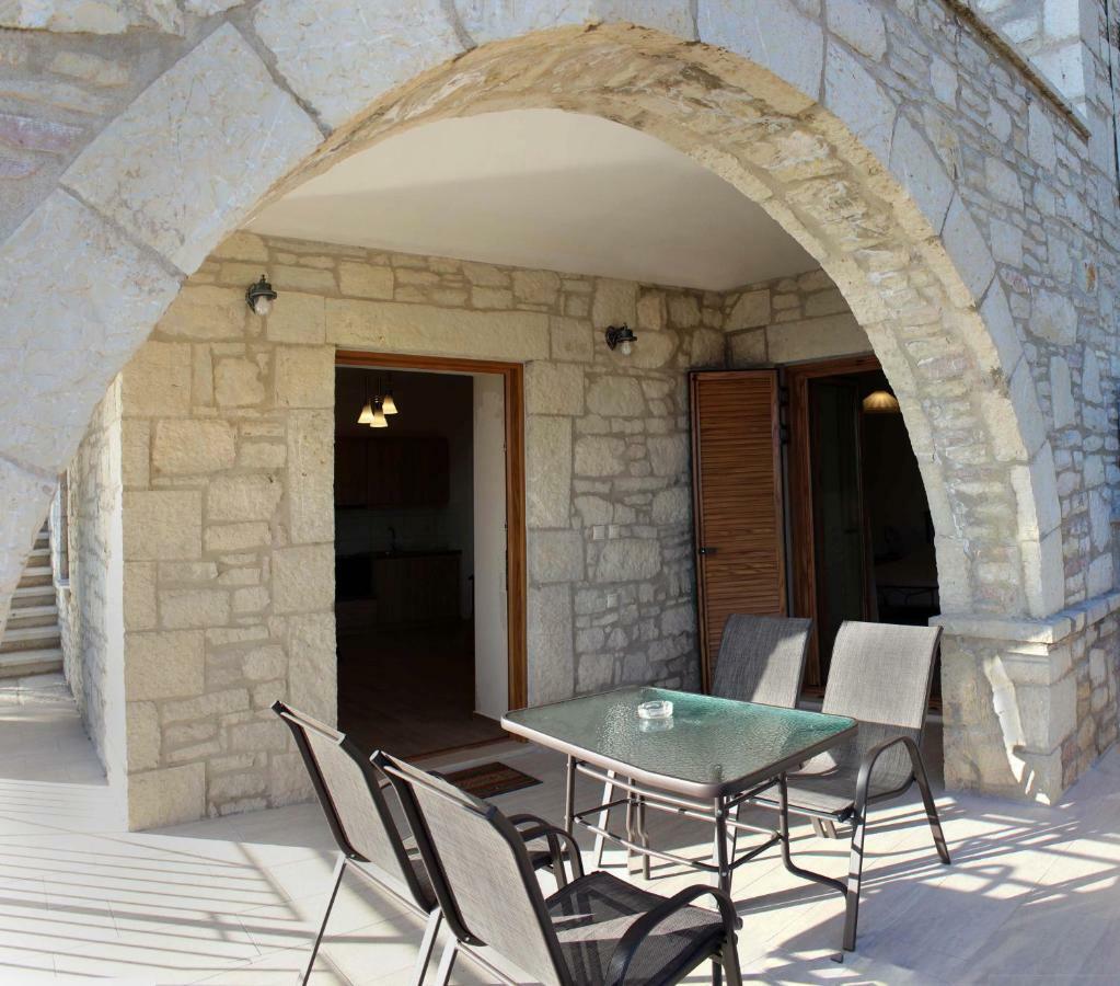 Olive Stonehouses Kalamata Exterior foto